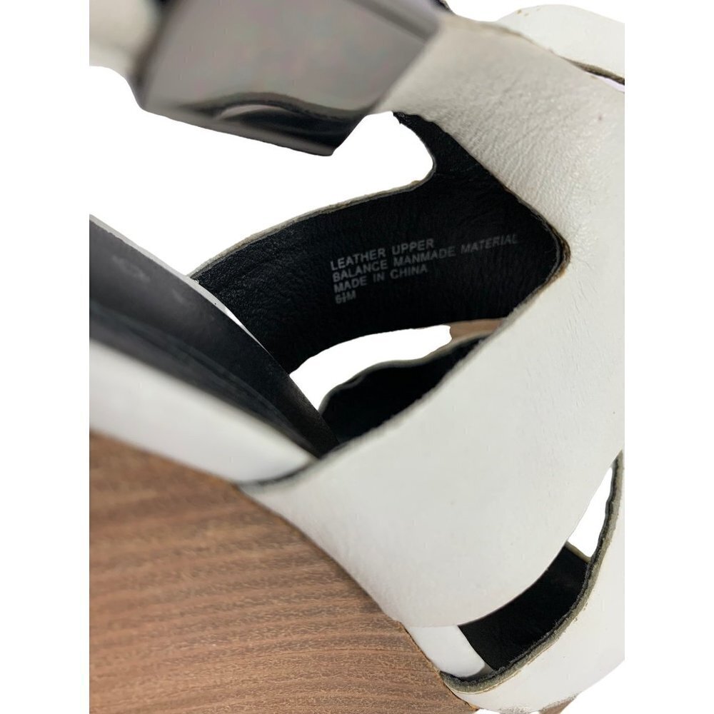 Trouve Women's White & Tan Wedges - Picture 4 of 6